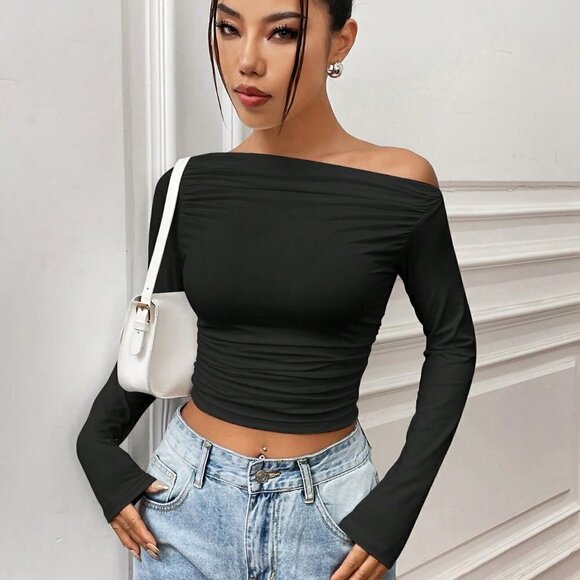 Black Casual Women's Asymmetrical Collar Pleated Long Sleeve T-Shirt - Picture 4 of 5